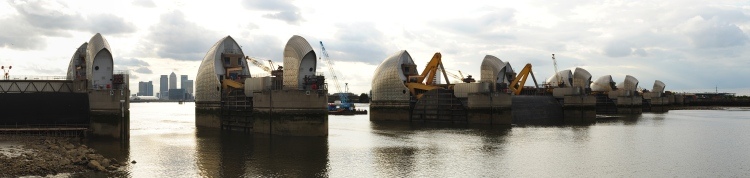 thames_barrier_3_crop_small_750